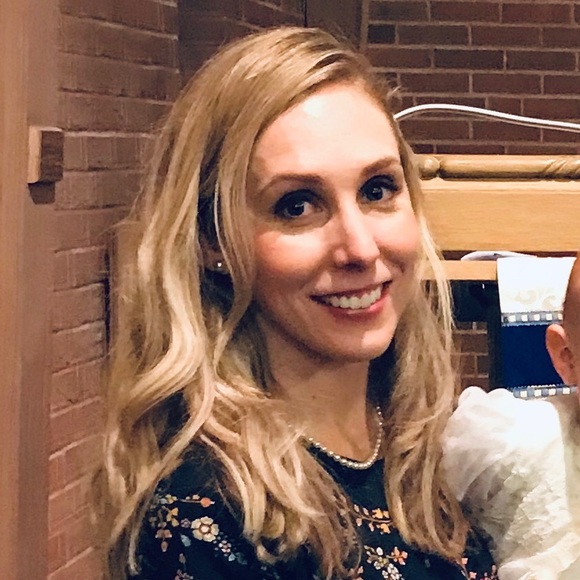 Meet your Posher, Amanda - Picture 1 of 1